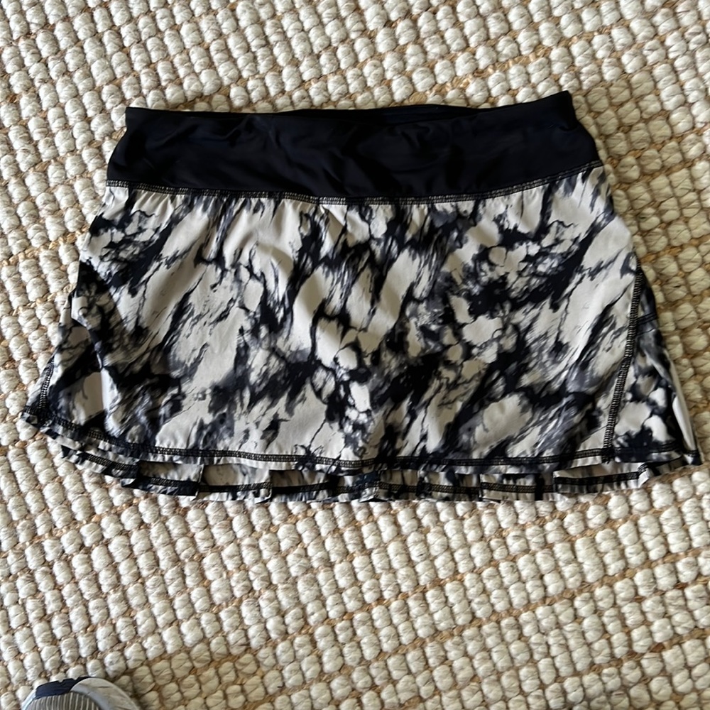 Lululemon pacesetter skirt
